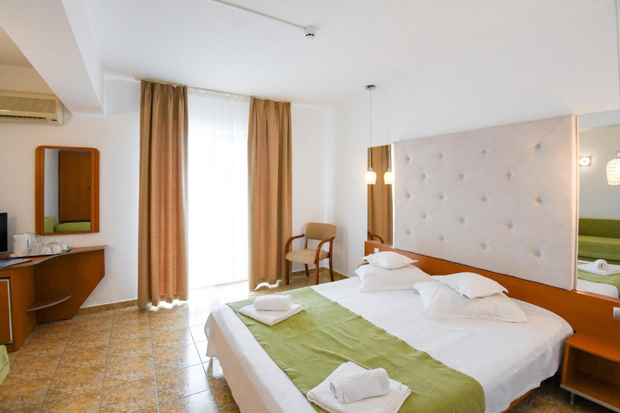 Complex Modern All Inclusive Mamaia Luaran gambar